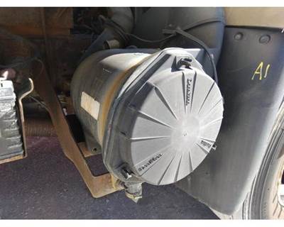 Isuzu FTR Air Cleaner / Air Filter Housing