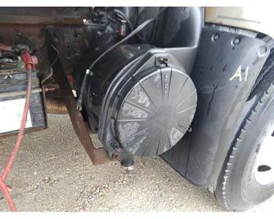 Isuzu FTR Air Cleaner / Air Filter Housing