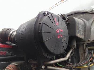 Kenworth T2000 Left Air Cleaner / Air Filter Housing
