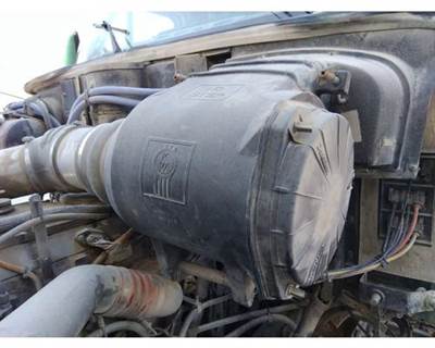 Kenworth T2000 Left Air Cleaner / Air Filter Housing