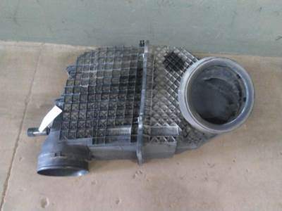 Kenworth T680 Air Cleaner / Air Filter Housing