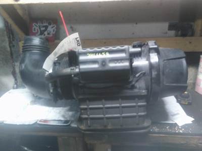 Kenworth T680 Air Cleaner / Air Filter Housing