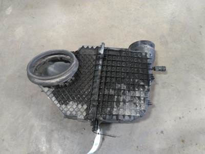 Kenworth T680 Air Cleaner / Air Filter Housing