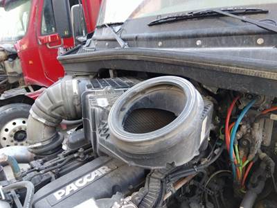 Kenworth T680 Air Cleaner / Air Filter Housing