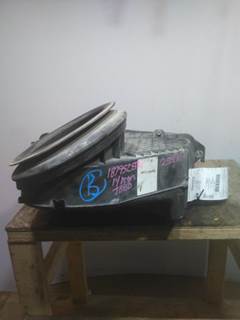 Kenworth T680 Air Cleaner / Air Filter Housing