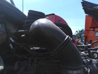 Kenworth T680 Air Cleaner / Air Filter Housing