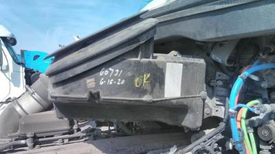 Kenworth T680 Air Cleaner / Air Filter Housing