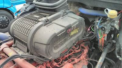 Kenworth T680 Air Cleaner / Air Filter Housing