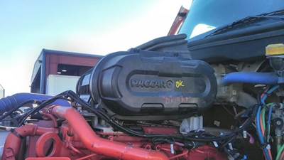 Kenworth T680 Air Cleaner / Air Filter Housing