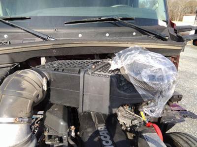 Kenworth T680 Air Cleaner / Air Filter Housing