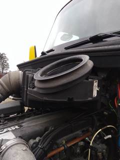 Kenworth T680 Air Cleaner / Air Filter Housing