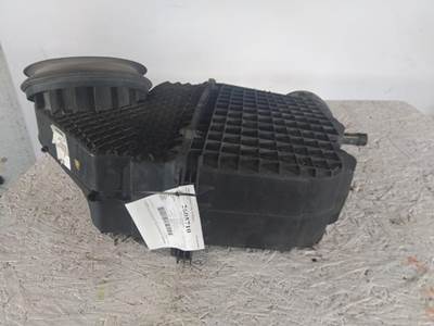 Kenworth T680 Air Cleaner / Air Filter Housing