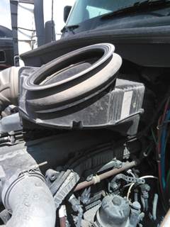 Kenworth T680 Air Cleaner / Air Filter Housing