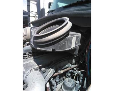Kenworth T680 Air Cleaner / Air Filter Housing