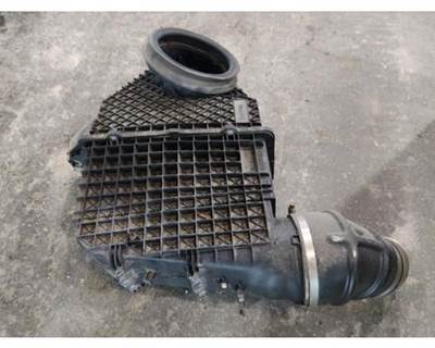 Kenworth T680 Air Cleaner / Air Filter Housing