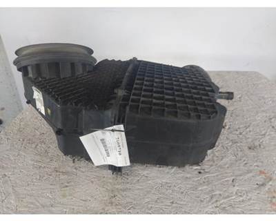 Kenworth T680 Air Cleaner / Air Filter Housing