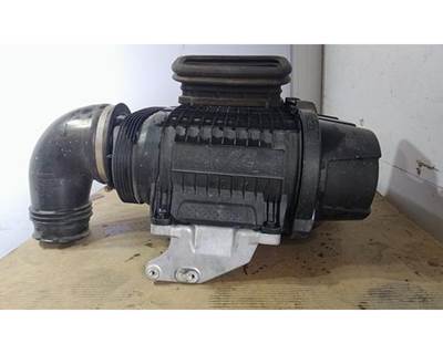 Kenworth T680 Air Cleaner / Air Filter Housing