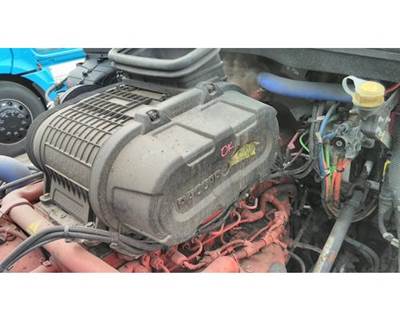 Kenworth T680 Air Cleaner / Air Filter Housing