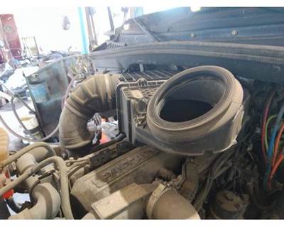 Kenworth T680 Air Cleaner / Air Filter Housing