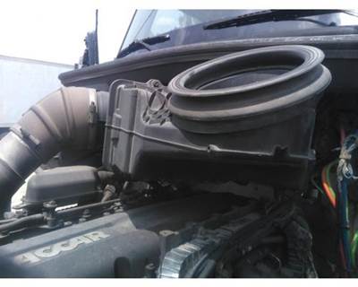 Kenworth T680 Air Cleaner / Air Filter Housing