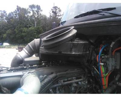 Kenworth T680 Air Cleaner / Air Filter Housing