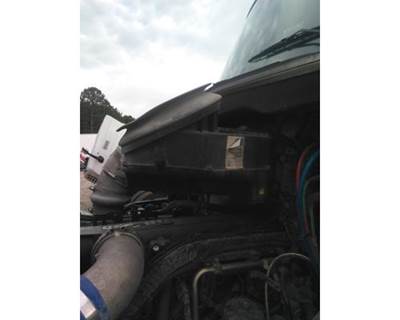 Kenworth T680 Air Cleaner / Air Filter Housing