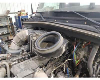 Kenworth T680 Air Cleaner / Air Filter Housing