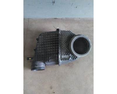 Kenworth T680 Air Cleaner / Air Filter Housing