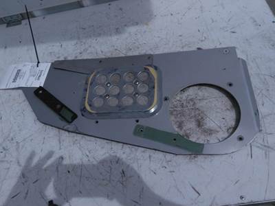 Kenworth T800 Right Air Cleaner / Air Filter Housing