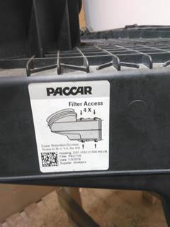 Kenworth T880 Air Cleaner / Air Filter Housing