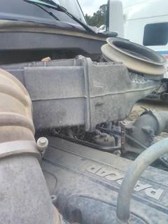 Kenworth T880 Right Air Cleaner / Air Filter Housing