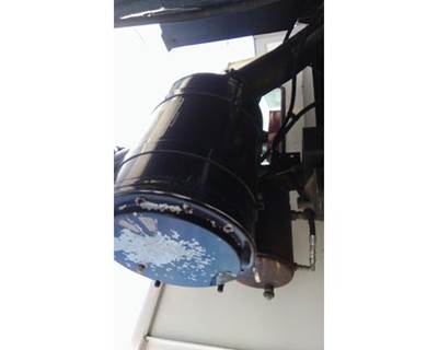 Mack LEU613 Air Cleaner / Air Filter Housing