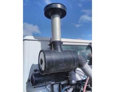 Mack MRU613 Air Cleaner / Air Filter Housing