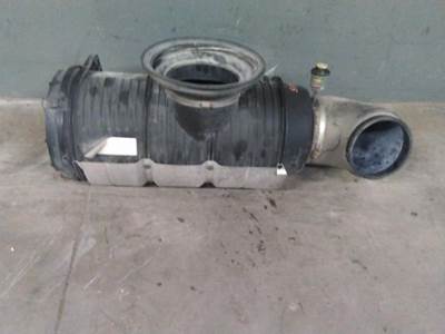 Mack Pinnacle CXU612 Right Air Cleaner / Air Filter Housing for a Mack CXU612