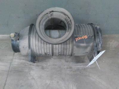 Mack Pinnacle CXU612 Air Cleaner / Air Filter Housing for a Mack CXU612