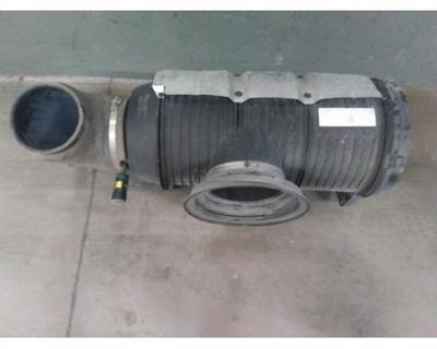 Mack Pinnacle CXU612 Right Air Cleaner / Air Filter Housing for a Mack CXU612