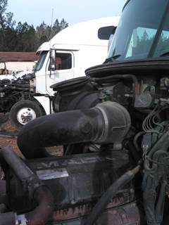 Mack Pinnacle CXU613 Air Cleaner / Air Filter Housing for a Mack CXU613