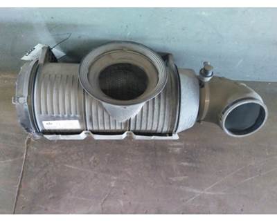 Mack Pinnacle CXU613 Right Air Cleaner / Air Filter Housing for a Mack CXU613