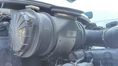 Mack Vision CX613 Right Air Cleaner / Air Filter Housing for a Mack CX613