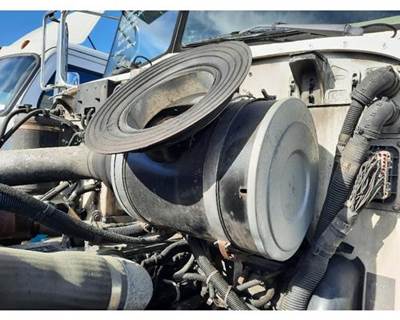 Peterbilt 335 Air Cleaner / Air Filter Housing