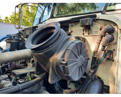 Peterbilt 335 Left Air Cleaner / Air Filter Housing