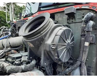 Peterbilt 340 Air Cleaner / Air Filter Housing