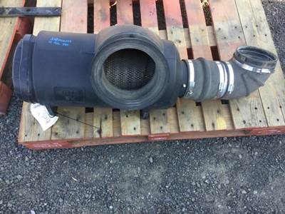 Peterbilt 385 Air Cleaner / Air Filter Housing