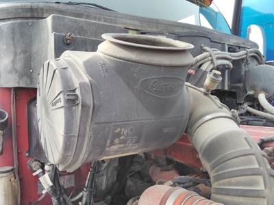Peterbilt 387 Air Cleaner / Air Filter Housing
