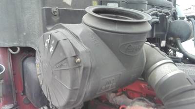 Peterbilt 387 Right Air Cleaner / Air Filter Housing
