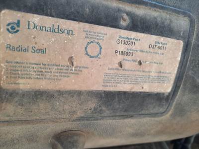 Peterbilt 387 Air Cleaner / Air Filter Housing