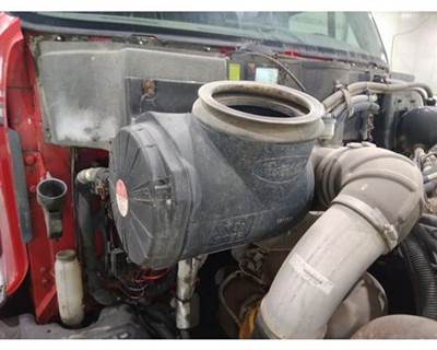 Peterbilt 387 Right Air Cleaner / Air Filter Housing