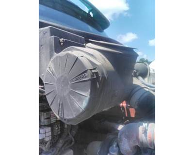 Peterbilt 387 Right Air Cleaner / Air Filter Housing
