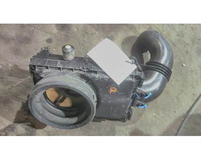 Peterbilt 536 Air Cleaner / Air Filter Housing