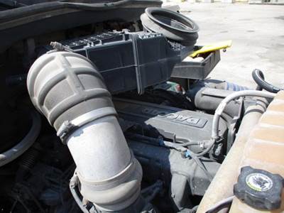 Peterbilt 579 Air Cleaner / Air Filter Housing